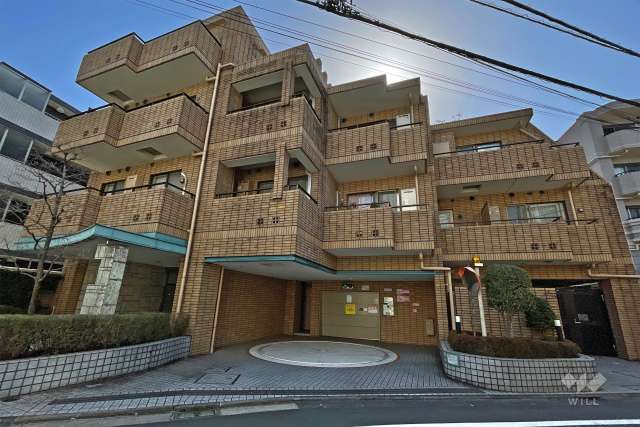 ファミールグラン恵比寿の外観（北側から）