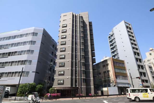 ガラステージ目黒の外観(北東側から)