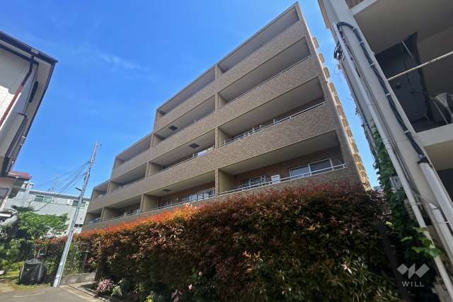 クリオ目黒ラモードの外観（北東側から）