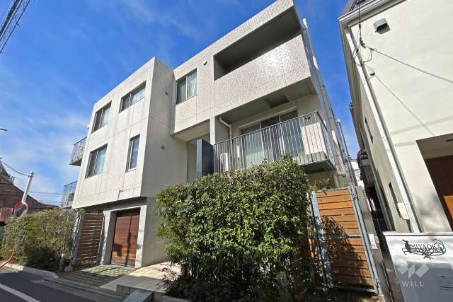 ワイズメナー祐天寺の外観（南東側から）