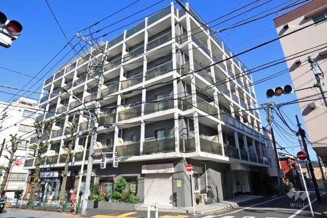 ラミアール中目黒の外観(西側から)