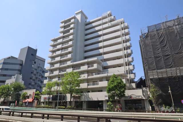 パラスト目黒3丁目の外観（北側から）