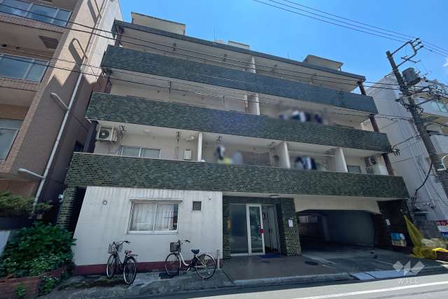 メゾン青葉の外観（北側から）