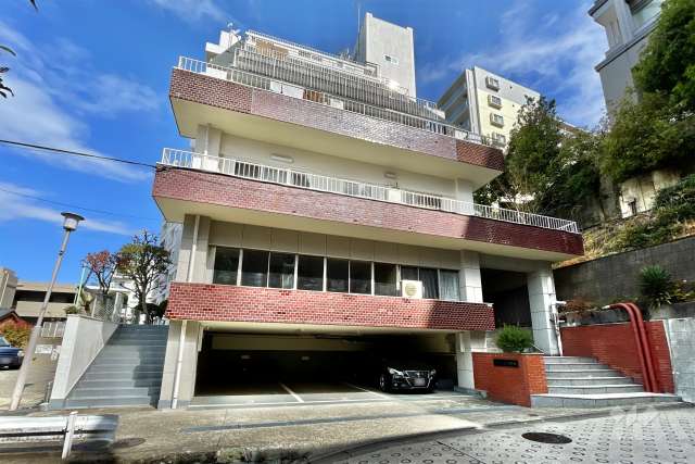 マンション目黒苑の外観(南側から）