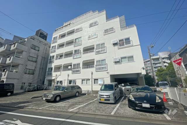 ニュー青葉台マンションの外観（南側から）