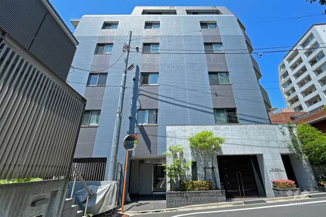オープンレジデンシア目黒青葉台テラスＡの外観（東側から）