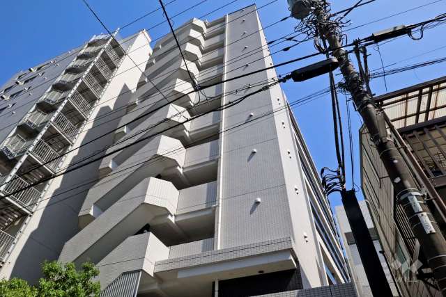 プレールドゥーク中目黒の外観（西側から）