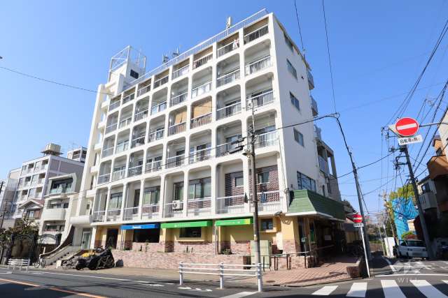 都立大フラワーホームの外観(北東側から)