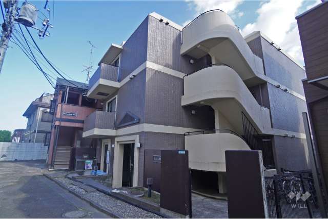 ゴールドプラザ駒場東大前の外観（北西側から）