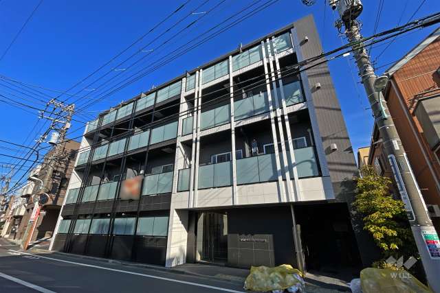 アクサス目黒祐天寺の外観（南東側から）