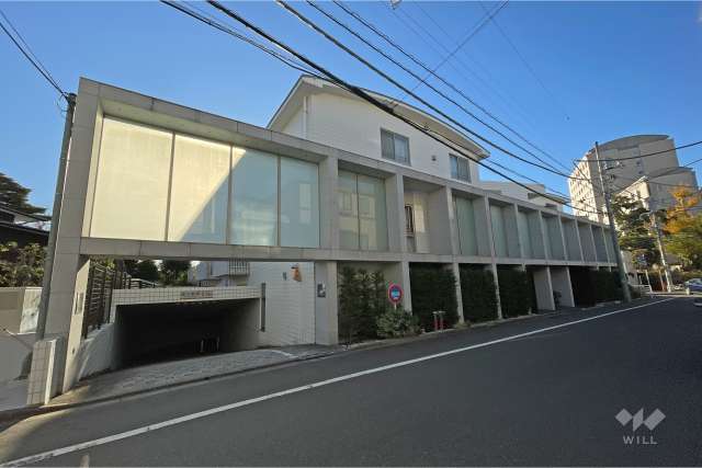アッシュダール広尾の外観（北西側から）