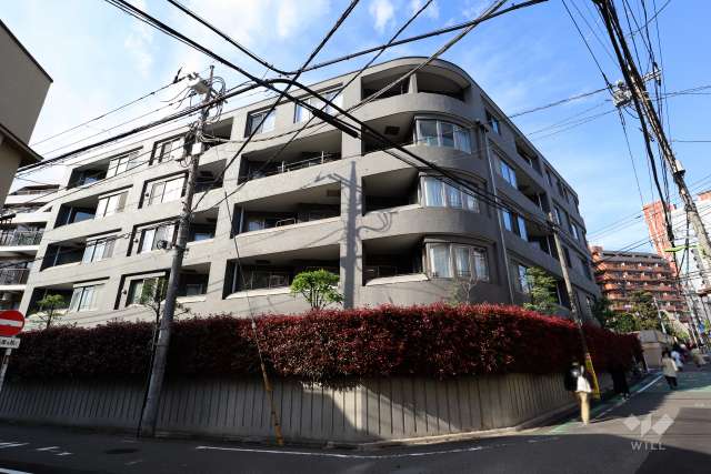 ハウス三軒茶屋の外観(南西側から)