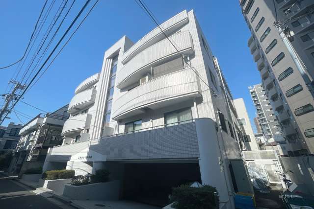 エクセレンス笹塚の外観（南西側から）