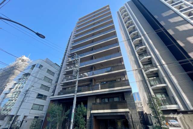 ジオ四谷三栄町の外観（南西側から）