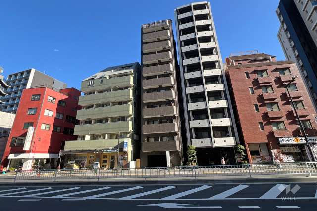 レジオス市谷の外観（南西側から）