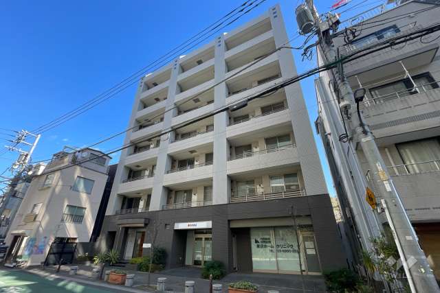 モンヴェール四ッ谷の外観（南西側から）