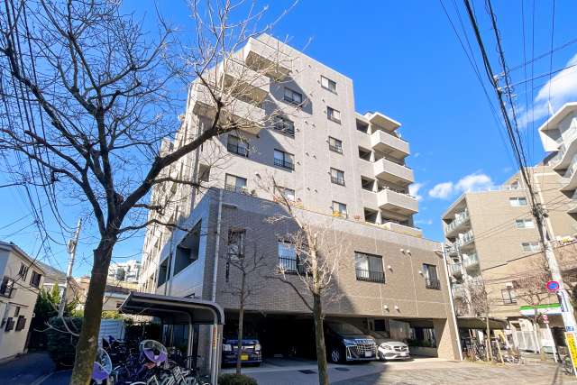 エス・バイ・エルマンション信濃町の外観（南東側から）