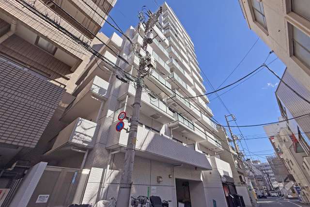 ウィン四ツ谷の外観（北西側から）