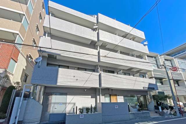 ペガサスマンション目白の外観（南西側から）