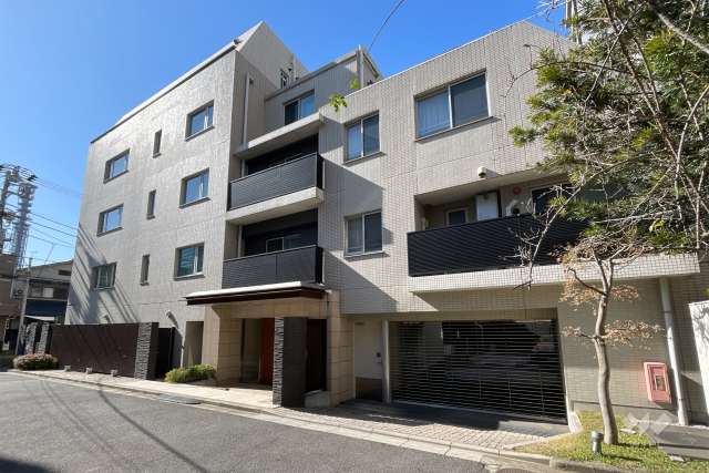 パークハウス市谷二十騎町の外観（北東側から）