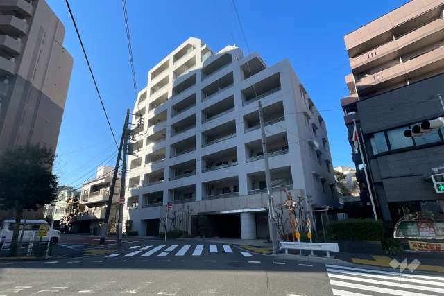 ブリリア神楽坂idの外観（南東側から）