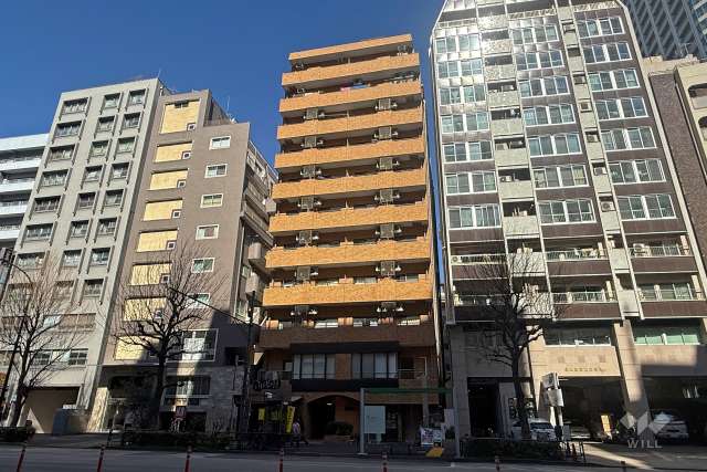 御苑フラワーマンションの外観（南側から）