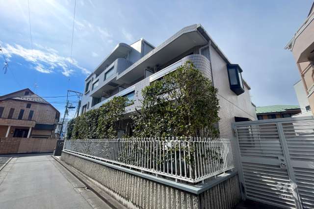 グランヴァン阿佐ヶ谷の外観（北東側から）