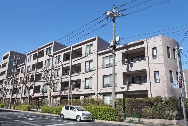 井草パークハウスの外観（南東側から）