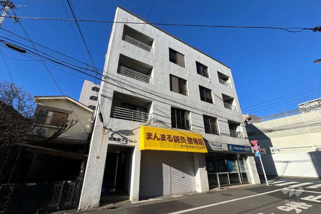 光荻窪マンションの外観（東側から）