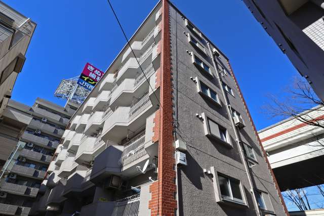 パラスト上北沢の外観（南東側から）