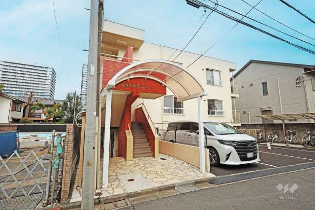 迦葉中野マンションの外観（南側から）