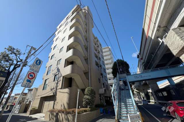 ベルシャトゥ上高井戸の外観（北東側から）