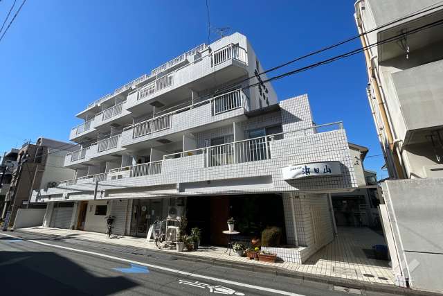 エスカイア浜田山の外観（北東側から）