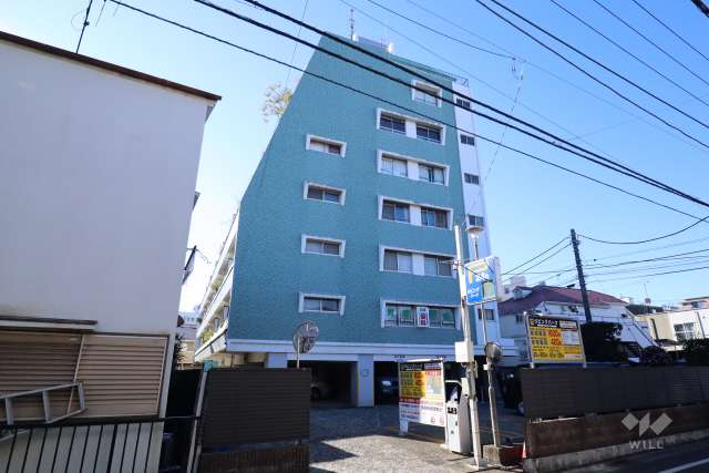 マンション和泉苑の外観（北東側から）