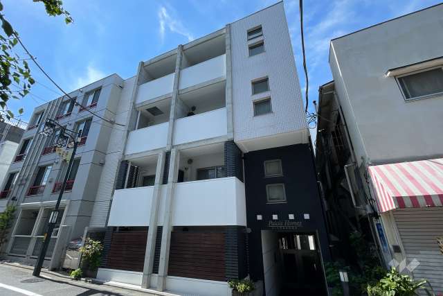 パレホームズ自由が丘の外観（北東側から）