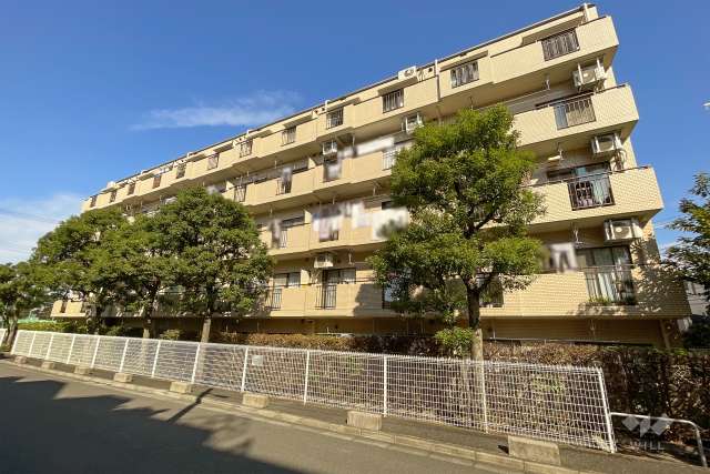 コスモ二子玉川の外観（南東側から）