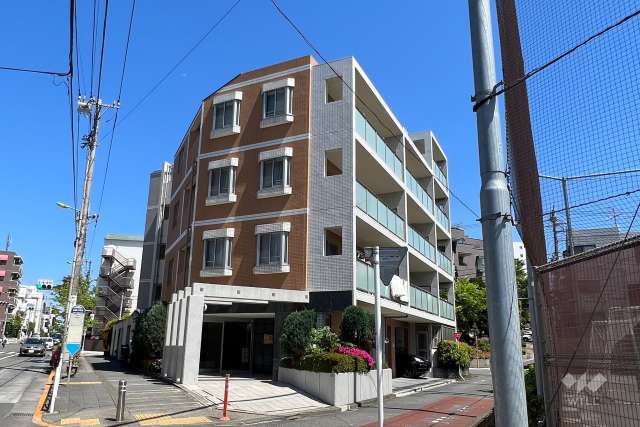 エクセレント世田谷砧の外観(西側から)