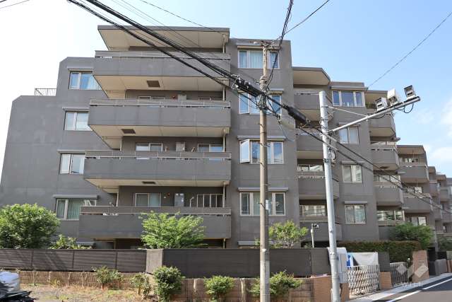 D'グランセ世田谷砧の外観（南側から）