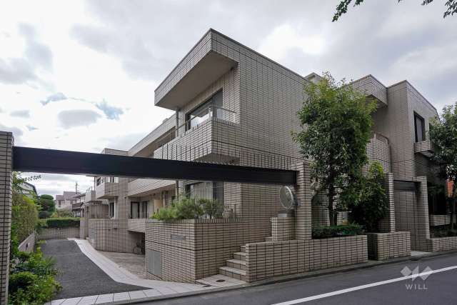 東急ドエルアルス豪徳寺アネックスの外観（南東側から）