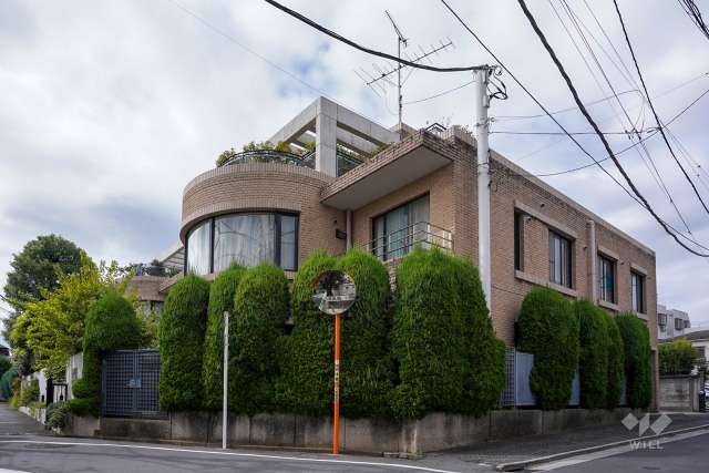 東急ドエルアルス豪徳寺の外観（南東側から）