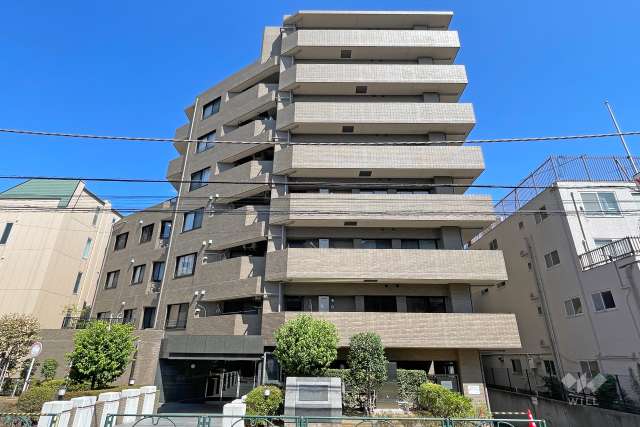 コスモ用賀の外観（南西側から）