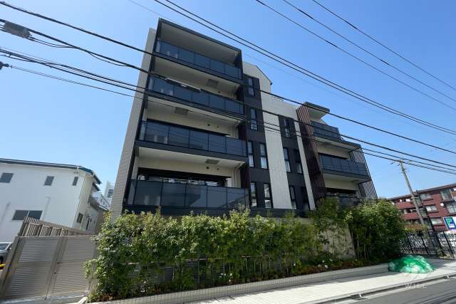 グレーシア世田谷尾山台の外観（南東側から）