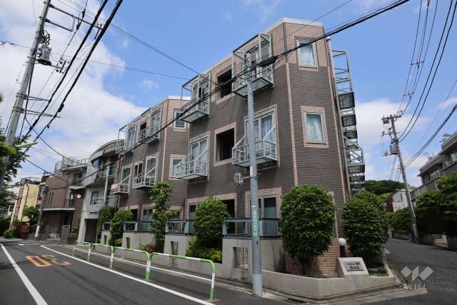 ベルビュー駒沢の外観（南東側から）