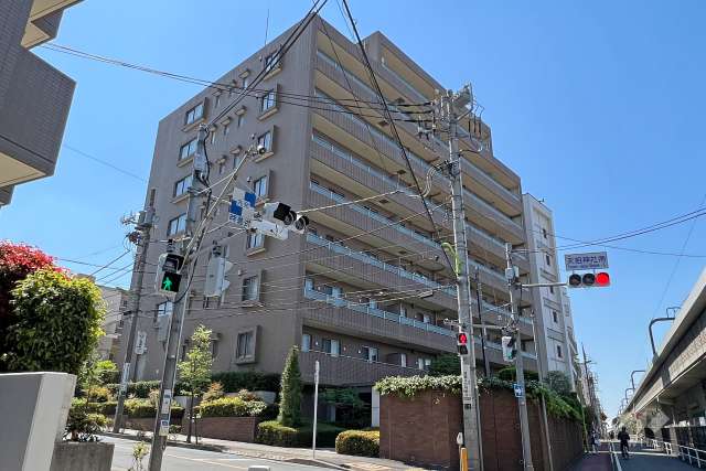 パークハイム経堂四丁目の外観（北東側から）