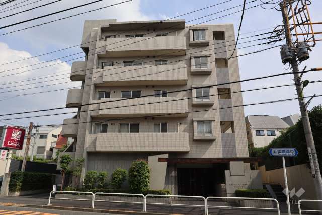 クレッセント桜新町パークサイドの外観(北側から)