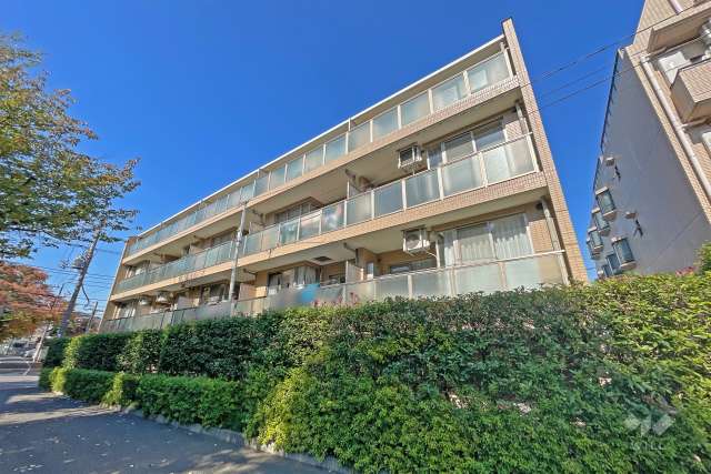 ホームズ桜丘の外観（南東側から）