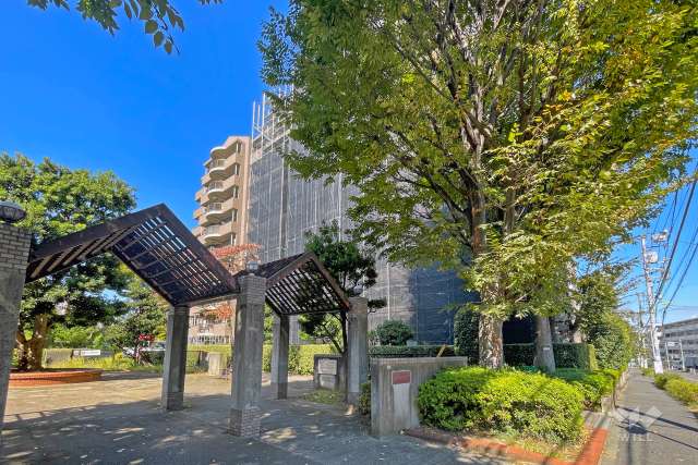 桜丘フラットの外観（南東側から）