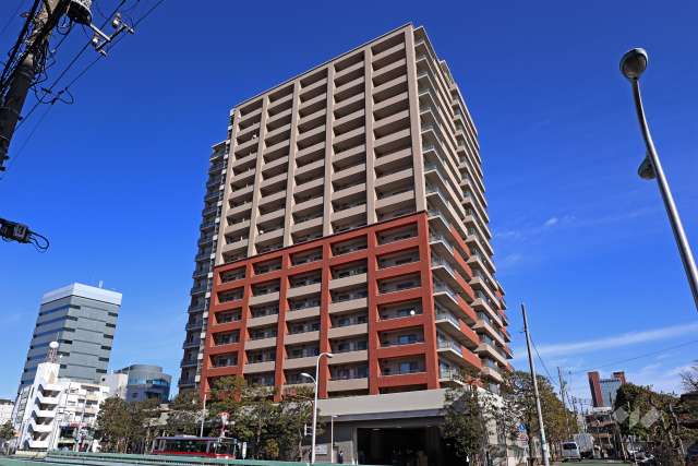 グランドメゾン三軒茶屋の杜の外観(南西側から)