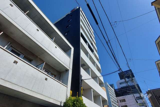 スカイコートパレス明大前外観(南西から)