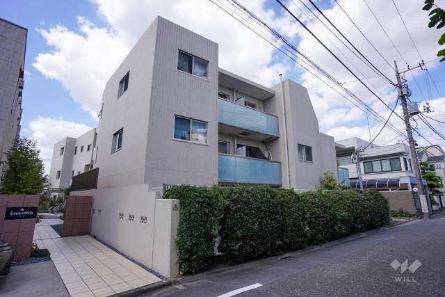ホームズ世田谷松原の外観（南東側から）